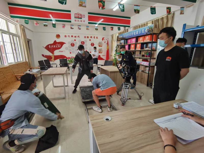 追星女孩心理学分析报告：中牟县广告片拍摄公司揭秘饭圈应援式传播逻辑